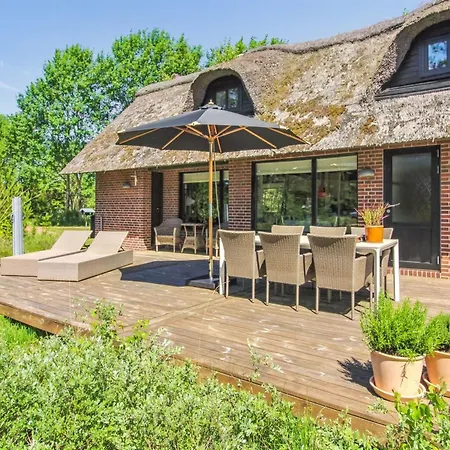 Kersta - 3-3km From The Sea By Interhome *